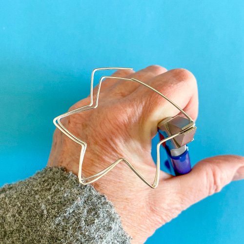 Margot Potter's Shine a Star Earrings - , Contemporary Wire Jewelry, Design, , Mark one wire as you did before